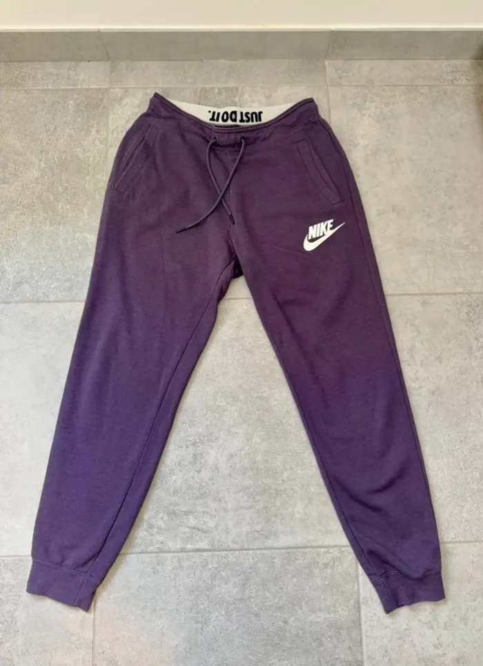 Pantalon de training Nike mauve taille S parfait état - photo numéro 2