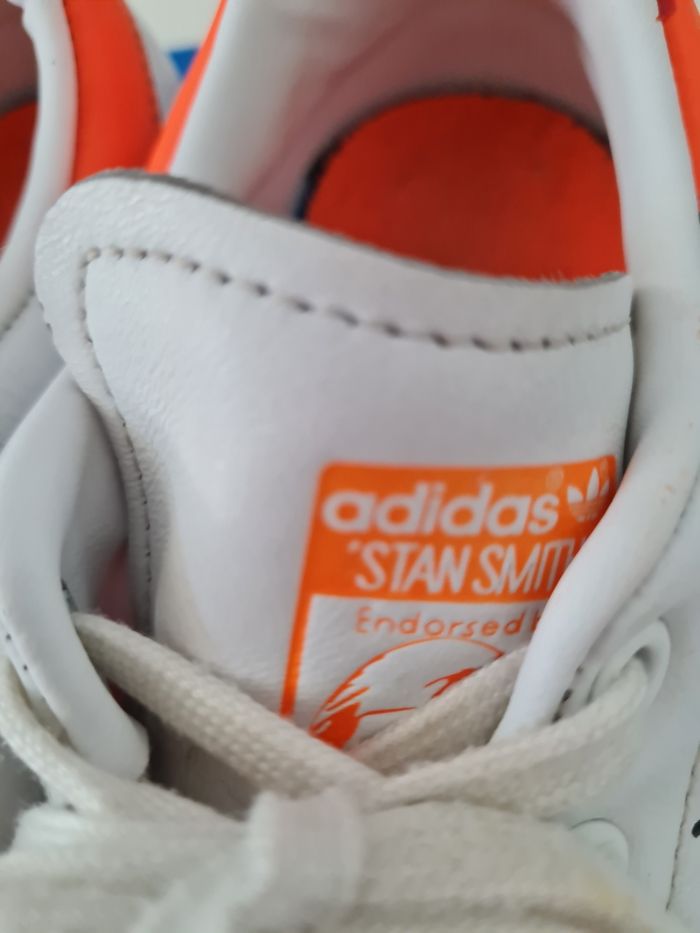 Adidas stansmith blanche et orange fluo - photo numéro 2