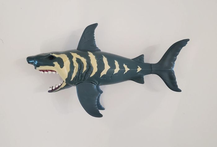 Chap Mei Pirates expeditions Figurine d'un Requin Monster Attack Vintage Très Bon état  20cm env. - photo numéro 3