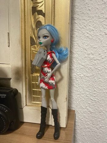 Ghoulia Yelps - Scooter