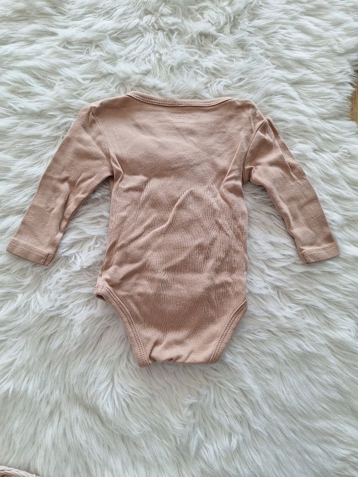 Lot de 2 bodies Kiabi 3 mois 56-62 cm 6 kg - photo numéro 4