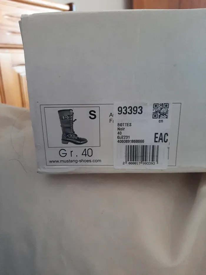 Bottes mi-mollet taille S mustang pointure 40 - photo numéro 12