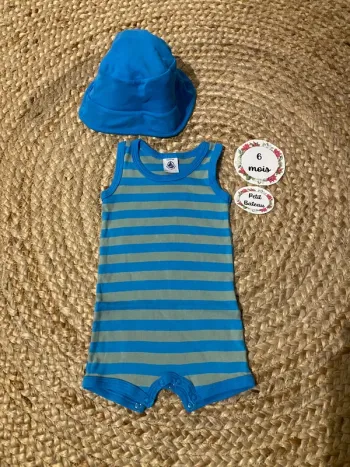 Barboteuse/body et son bonnet taille 6 mois