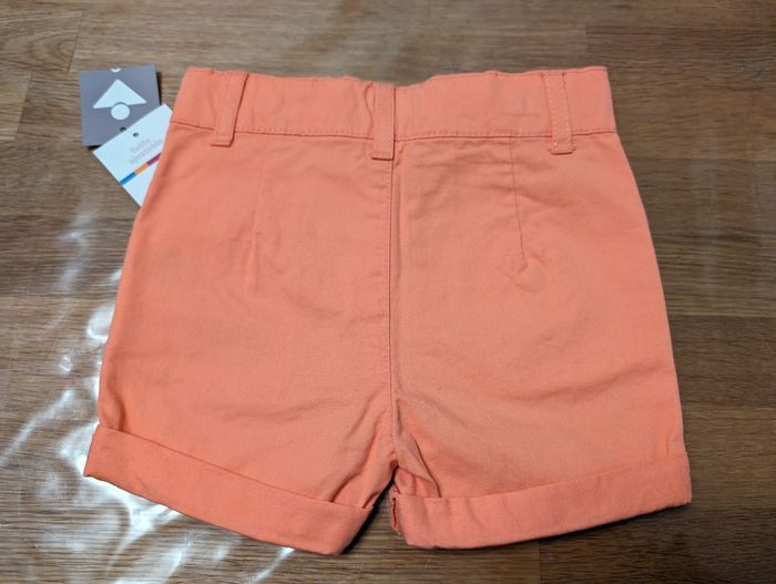 Short fille 6 mois Neuf avec étiquette - photo numéro 5