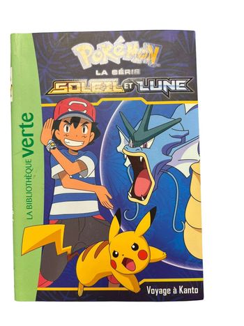 Livre Pokémon bibliothèque verte Soleil et lune voyage à Kanto numéro 10