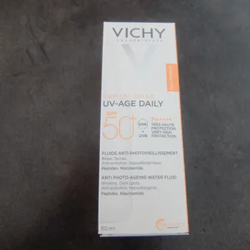 Capital soleil fluide UV-Age Daily SPF 50+