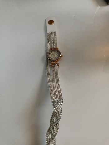 Montre fantaisie strass blanc
