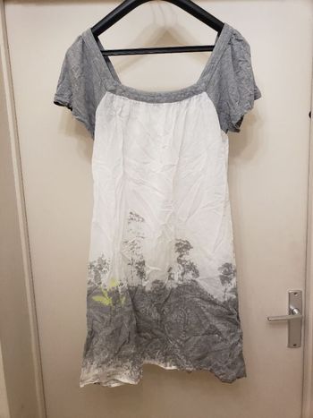 Robe courte légère