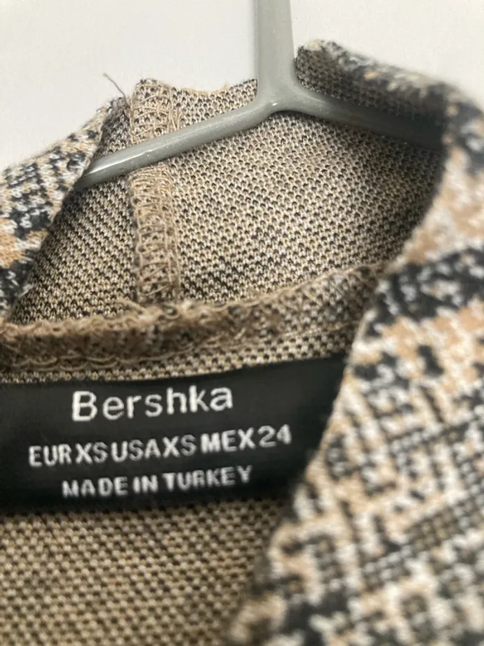 T-shirt manches longues col montant Bershka – XS - photo numéro 6