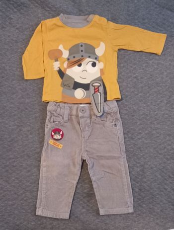 Ensemble tee-shirt pantalon