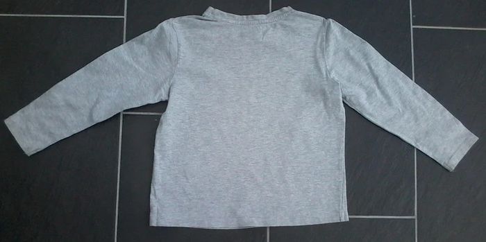 Joli tee-shirt manches longues garçon 8 ans - photo numéro 3
