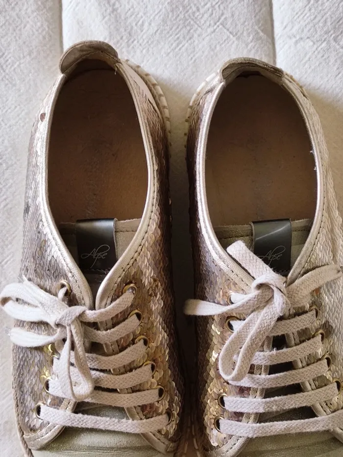 🪩 sirène 🧜 basket en cuir brodée sequins 🪩 - photo numéro 5