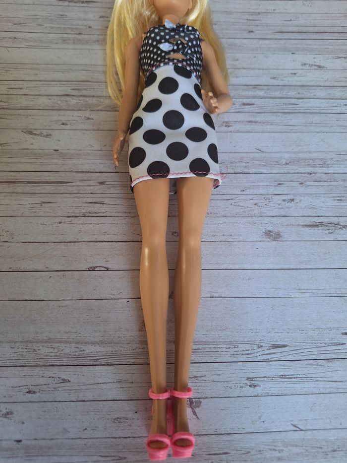 Poupée Barbie Fashionistas numéro 134 - photo numéro 3