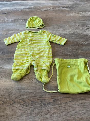 Trousseau lot maternité pyjama + bonnet + sacoche bébé unisexe garçon ou fille