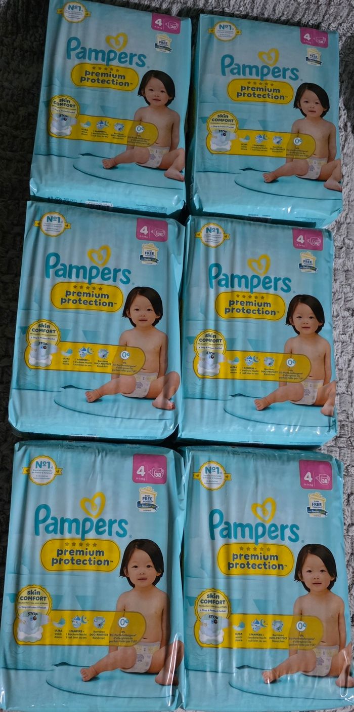Couches Pampers premium protection taille 4x6