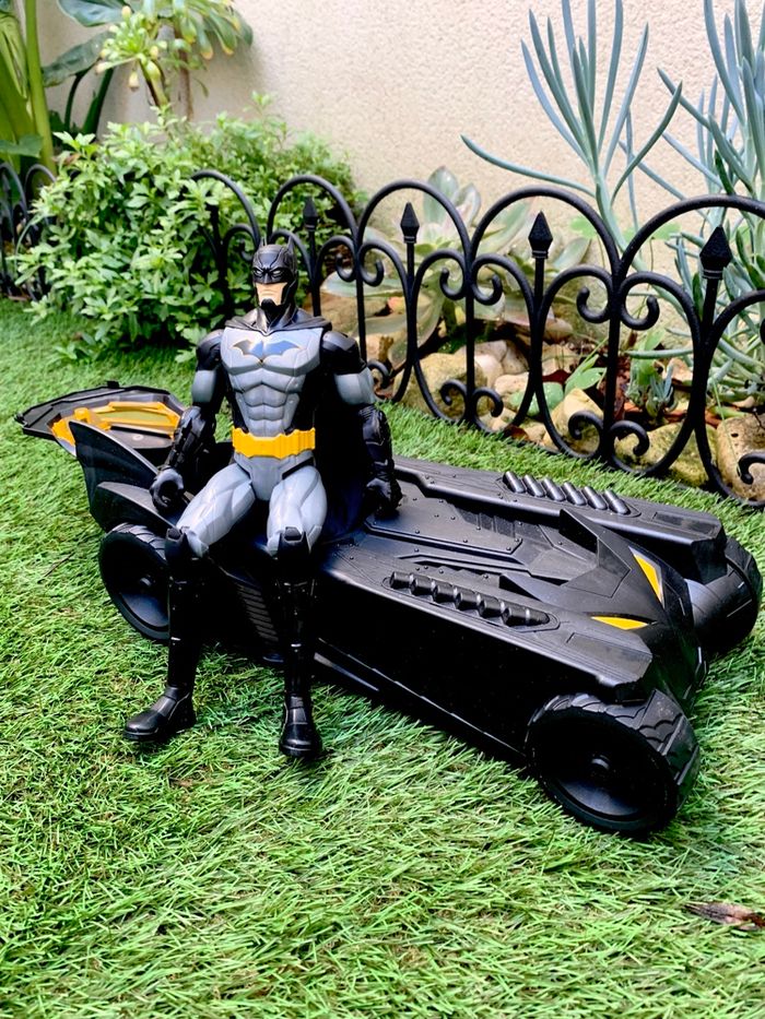 Pack Batmobile + figurine Batman articulée 30 cm - DC Comics - photo numéro 10