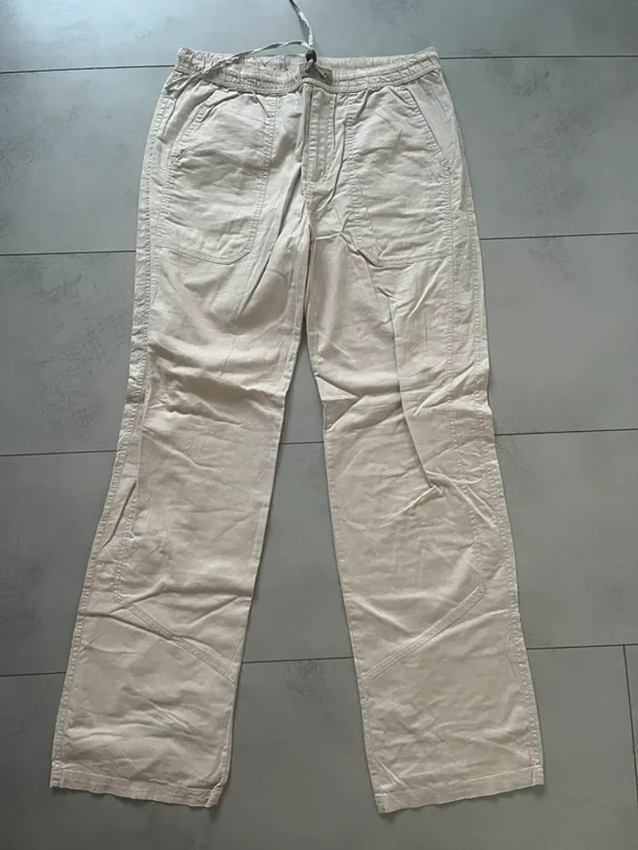 Pantalon léger couleur crème