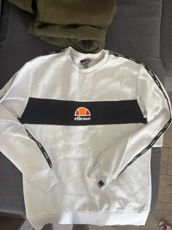 Pull ellesse