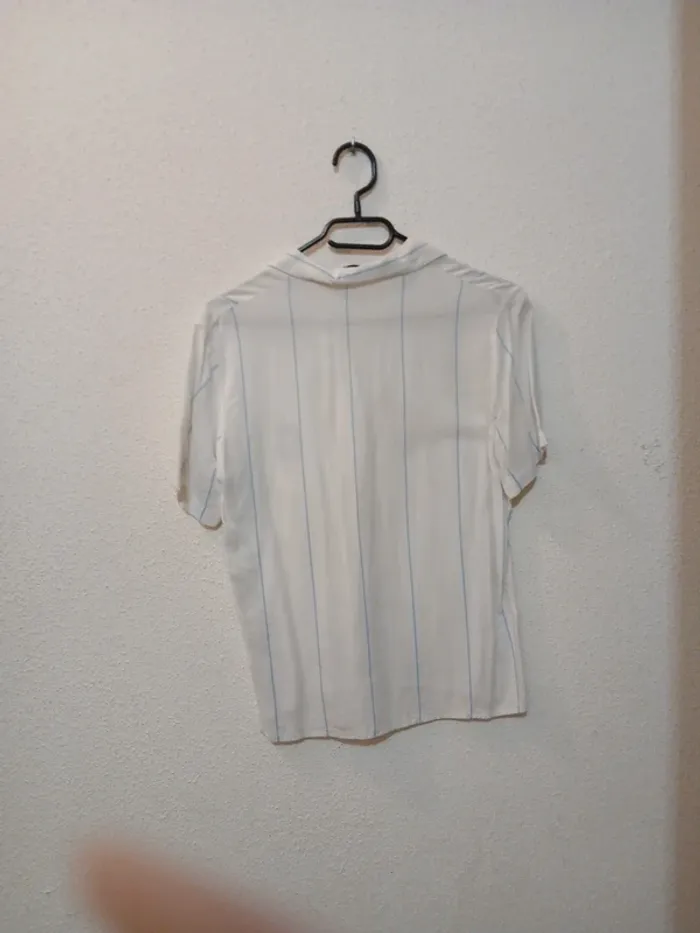 Chemise blanche a rayures " Daniel hechter " taille 40 - photo numéro 4
