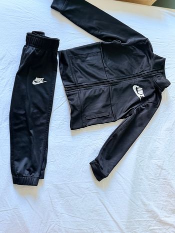 Ensemble Nike