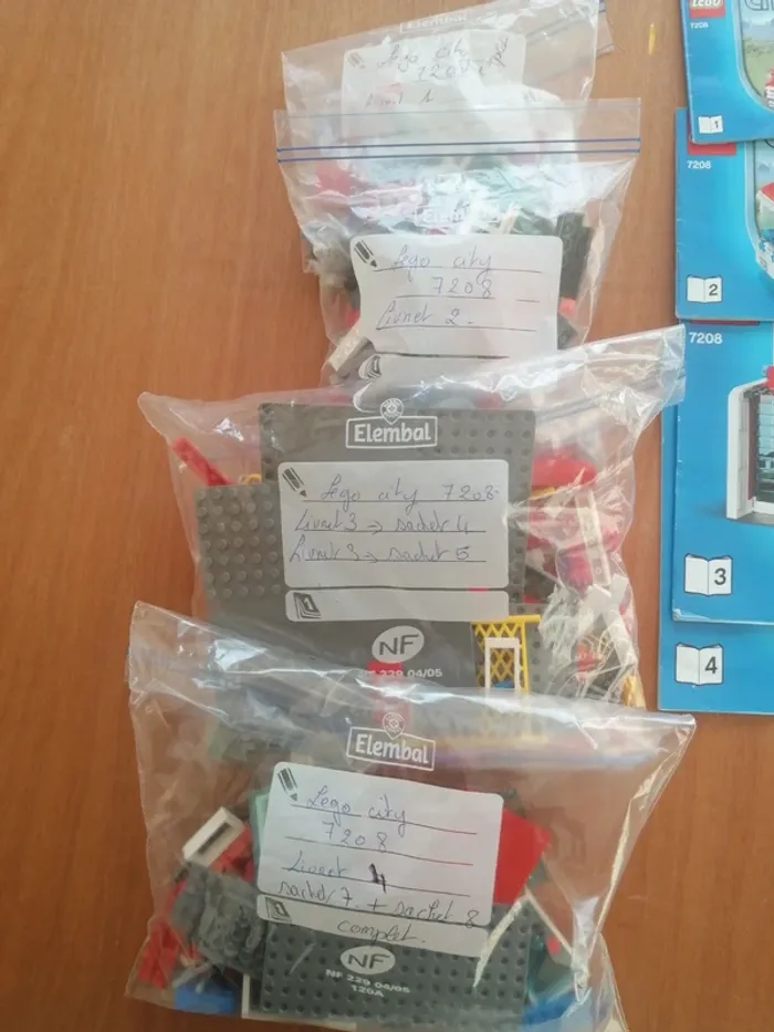 Lego city 7208 casernes de pompiers - photo numéro 3