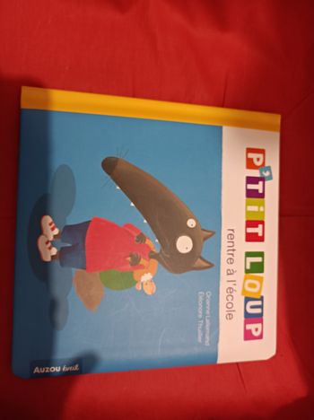 Livre p'tit loup rentre à l'école