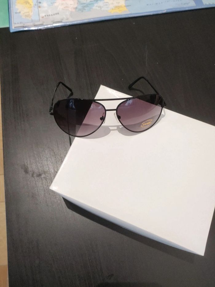 Lunette de soleil aviateur - photo numéro 5