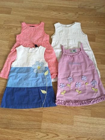 Lot robes taille 18-24 mois