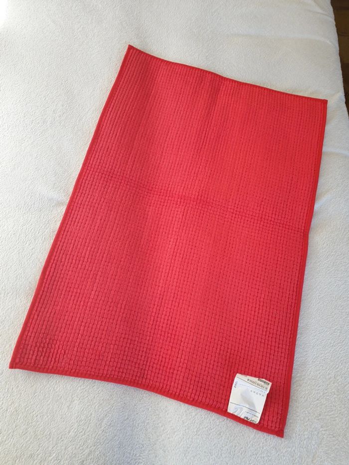 Tapis neuf rouge - photo numéro 4