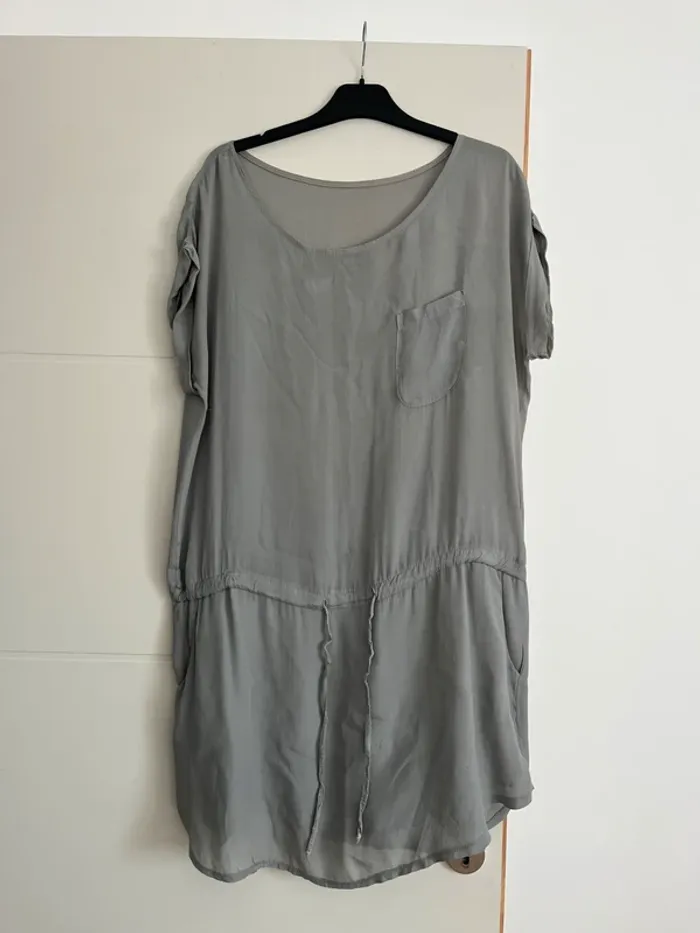 Robe d’été ample gris clair - photo numéro 3