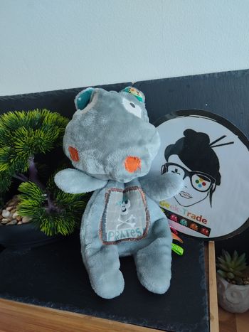 doudou hippopotame gros pirates carré tête de mort Orange carré breizh-carotte