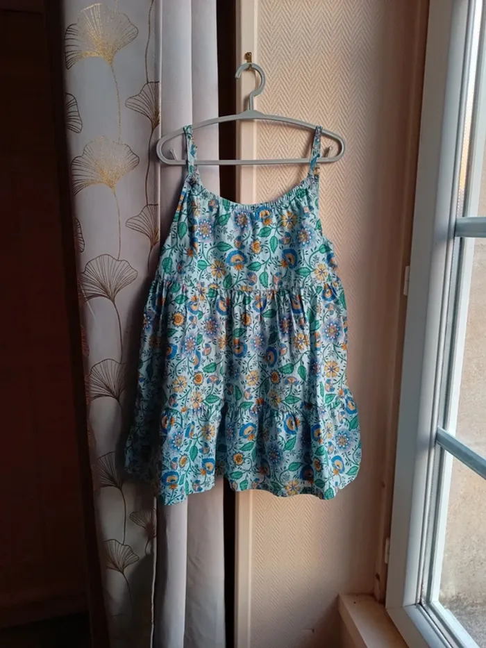 Robe bretelles