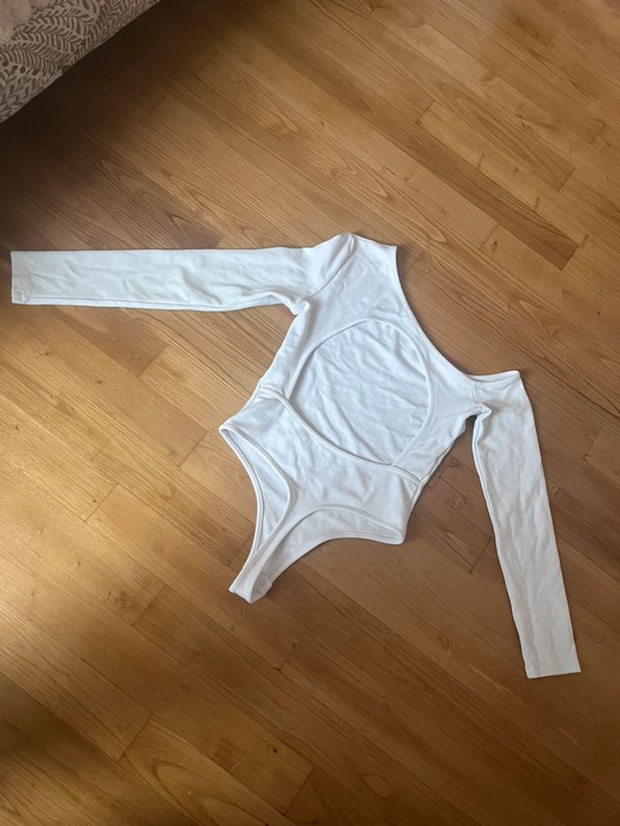 Body dos nu