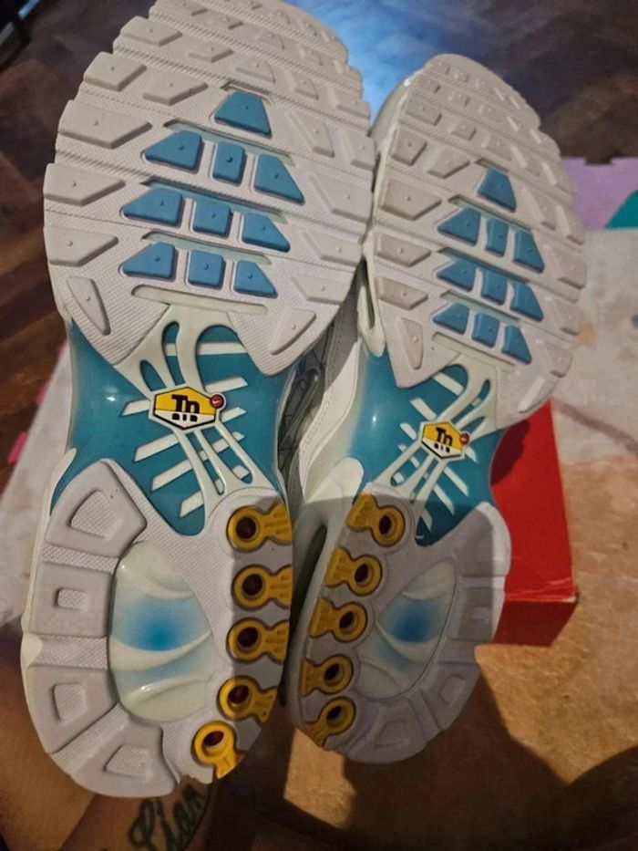 Nike Air Max Plus Marseille Taille 44 - photo numéro 6