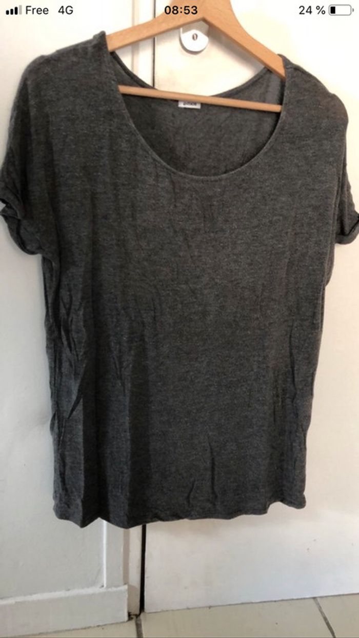T-shirt gris Pimkie - photo numéro 2