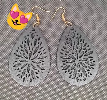 Boucles d'oreilles noire