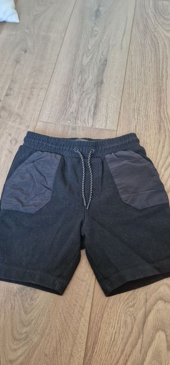 Short noir