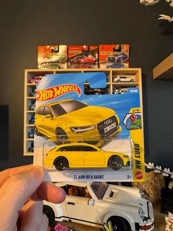 ´17 Audi RS 6 Avant