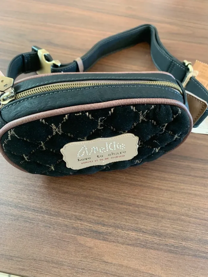 Anekke sac banane