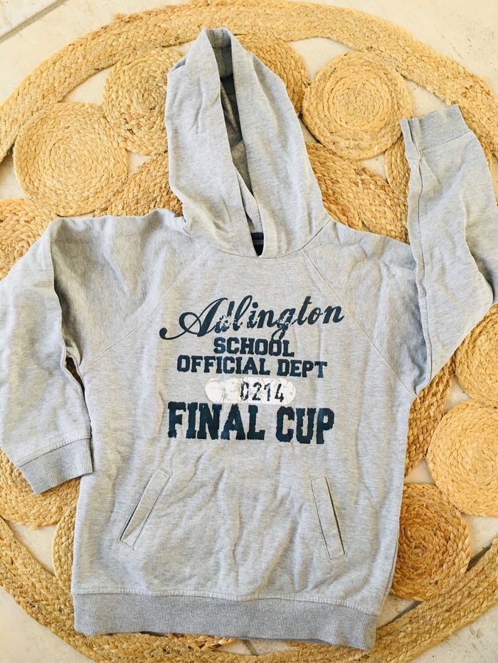 Sweat-shirt capuche 10 ans