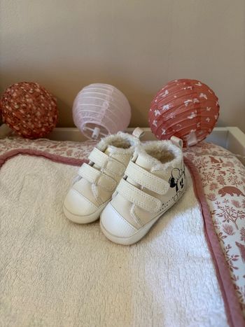 Chaussures bébé Minnie Disney 3-6 mois