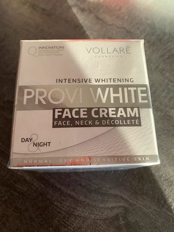 Crème visage cou et décolleté.