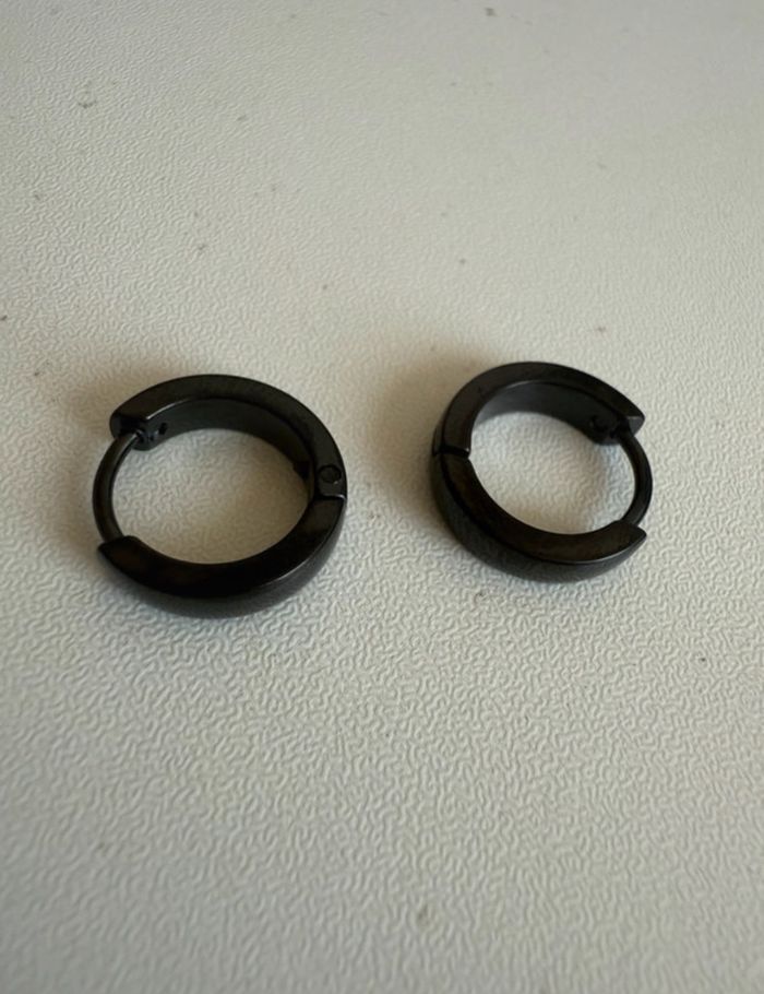 Boucles d’oreilles homme anneau noir en acier inoxydable ronde simple - photo numéro 4