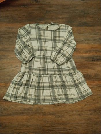 Robe fille a carreaux