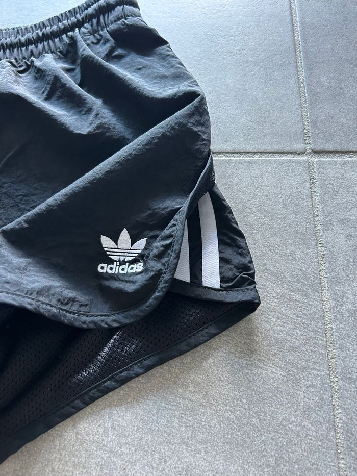 Short Adidas - photo numéro 3