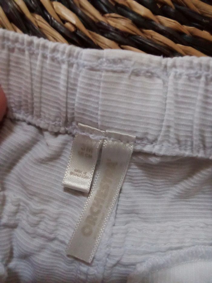 Pantalon blanc léger 3 mois - photo numéro 4