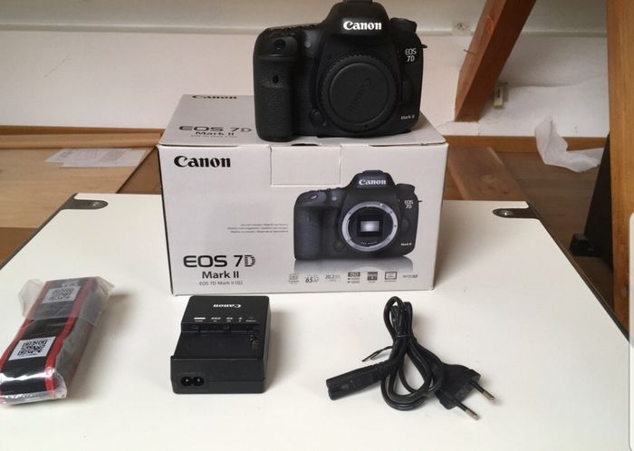 Canon EOS 7D Mark II 20,2 Mpix TOP Condition, 17K déclenchements