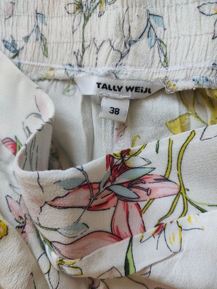 Pantacourt fluide femme fleuri Tally Weijl 38 à fleurs bon état - photo numéro 3