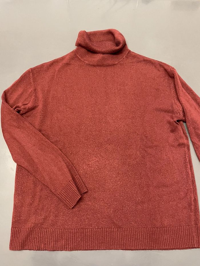 Pull col roulé