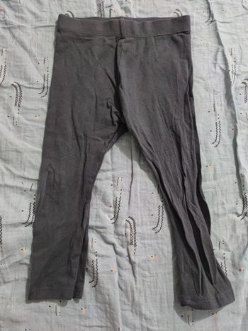 Legging/caleçon gris T.24 mois